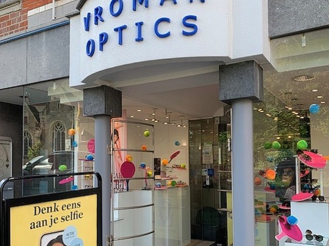 Etalage Vroman Optics Mei Juni 2025